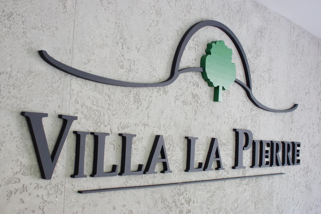 Villa La Pierre Счегом Екстериор снимка