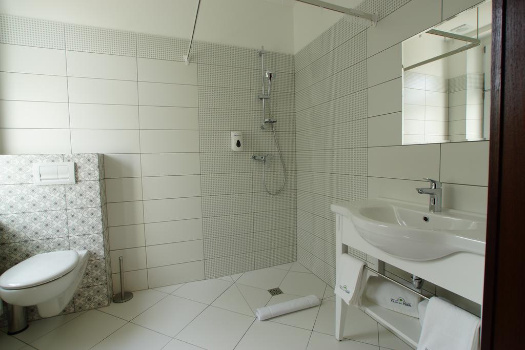 Villa La Pierre Счегом Екстериор снимка